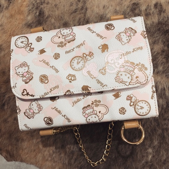 SOLD ❌❌ RARE Authentic Hello Kitty Sanrio Purse - Picture 3 of 4